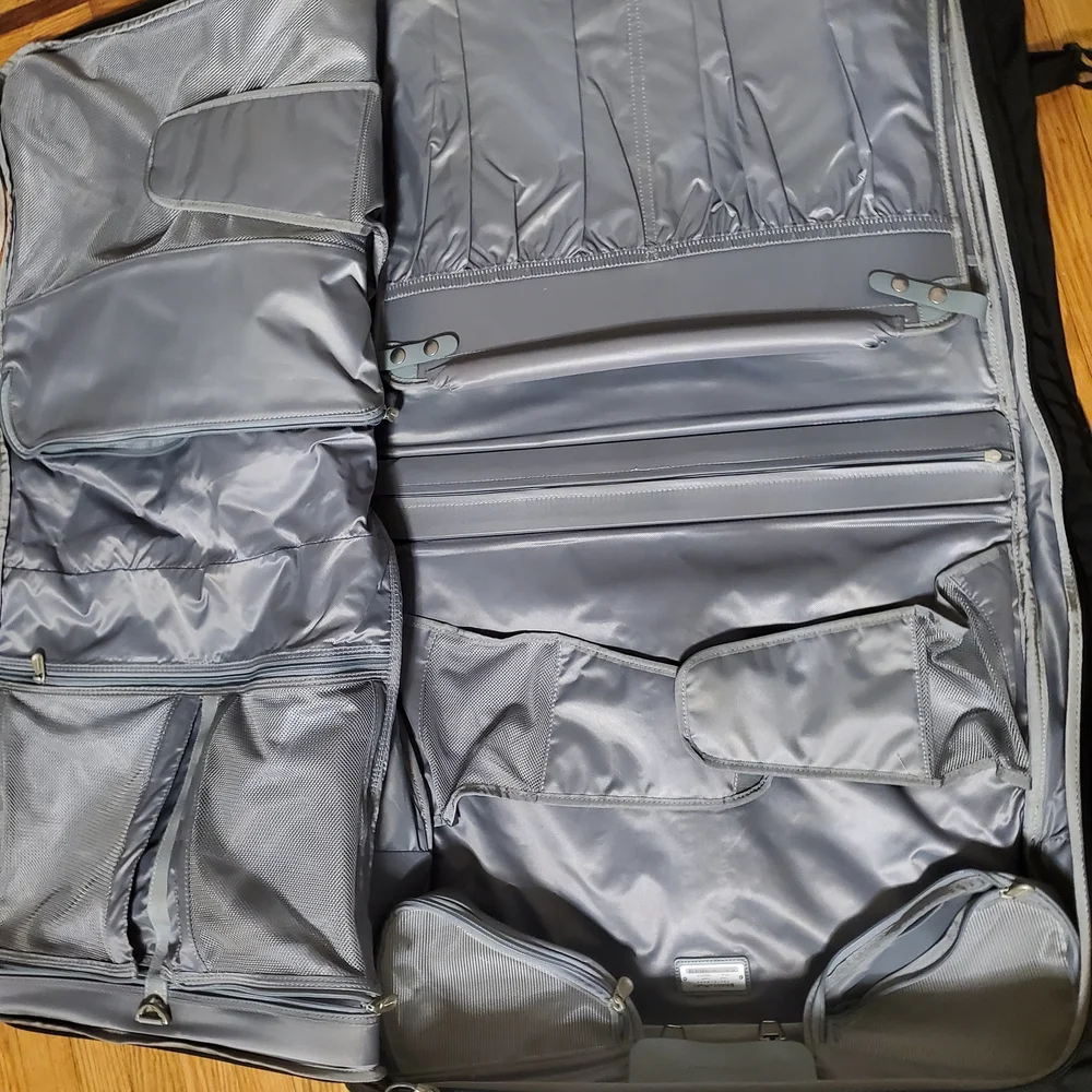 Brigs&Riley Sleek Black Men's Travel Luggage, Garment Bag Mens